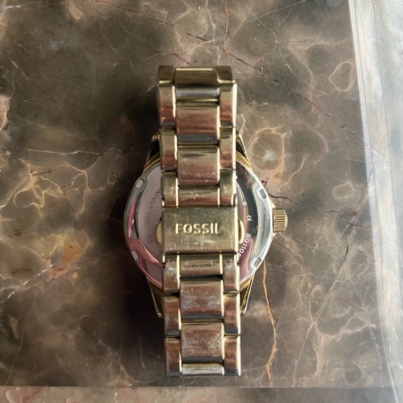 FOSSIL watch in gold - Picture 2 of 6